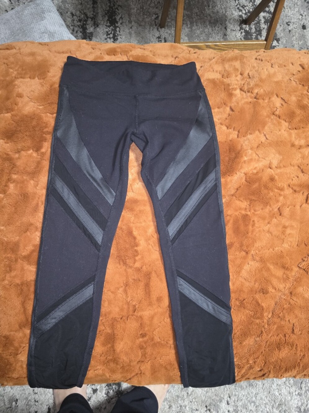 ALO Yoga Black Panel Performance Joggers
